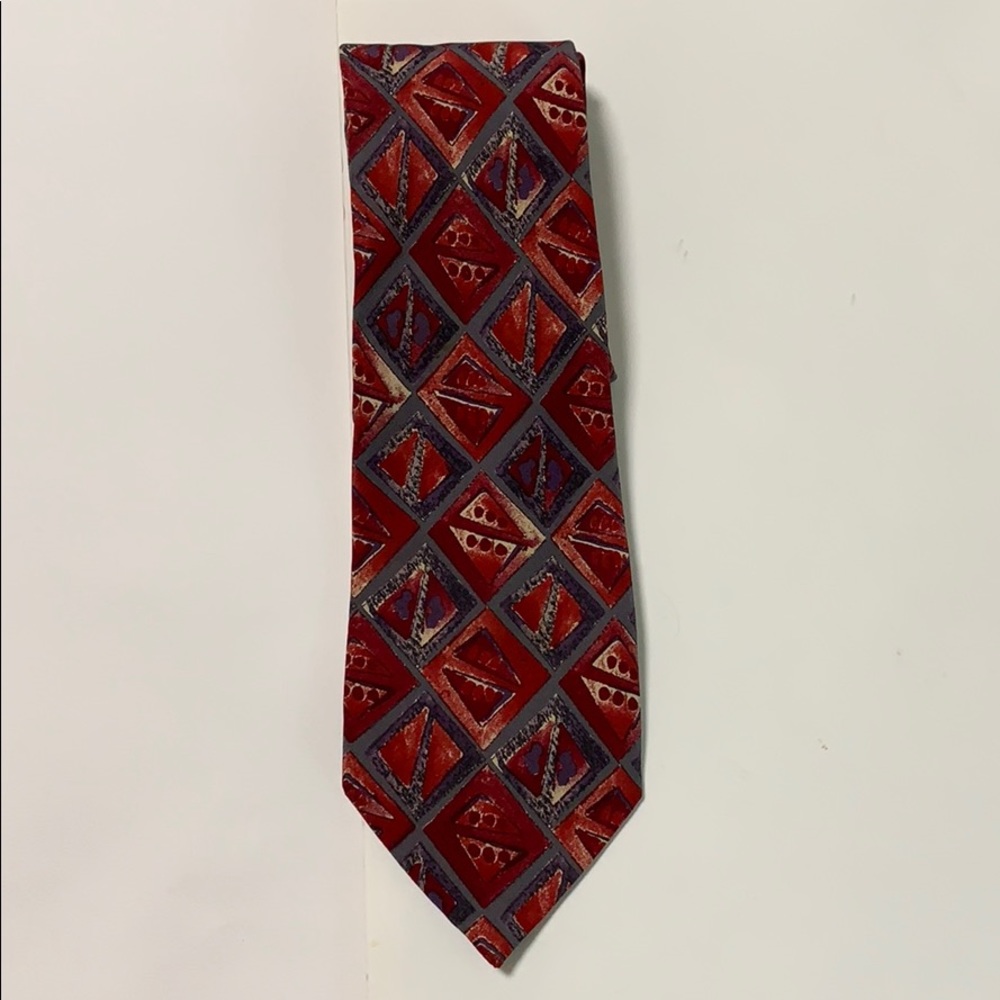 Geoffrey Beene silk tie